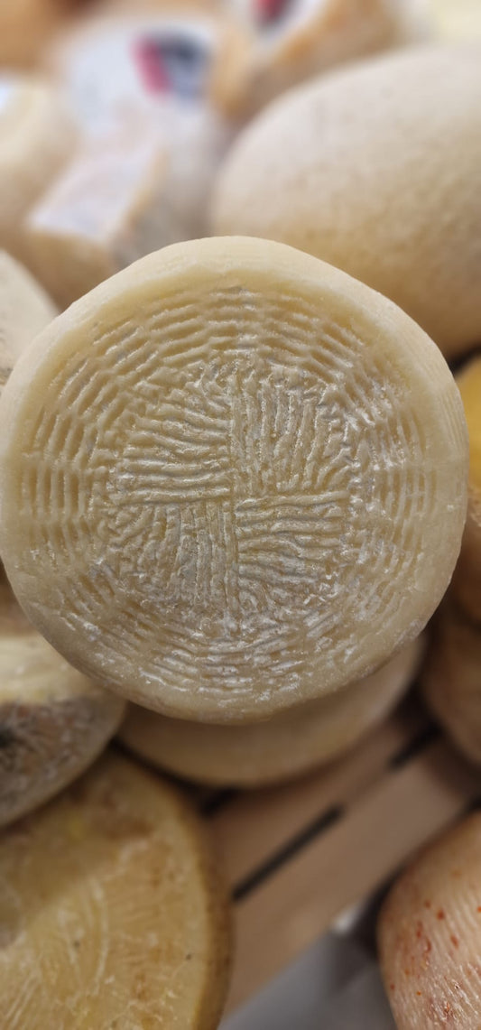 Pecorino calabrese